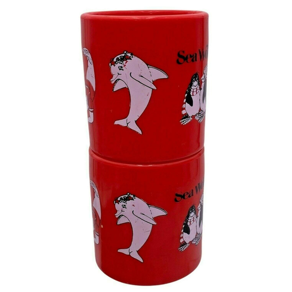 Vintage Sea World Mug Shamu Orca Penguin Sea Lion Logo Red Plastic Kid's Cup - Picture 2 of 8